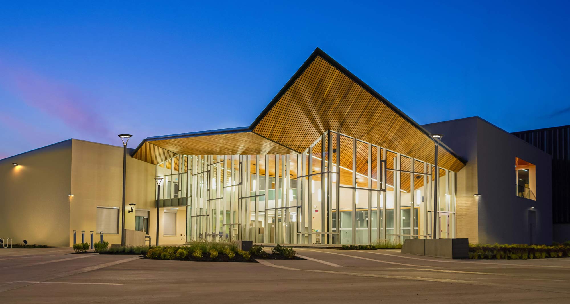 NLS Organix site lighting outside of a modern building